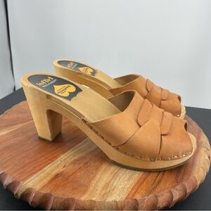 Swedish Hasbeens Peep-Toe Slip-On Sandals heels 39 US 9 tan leather Clogs mules